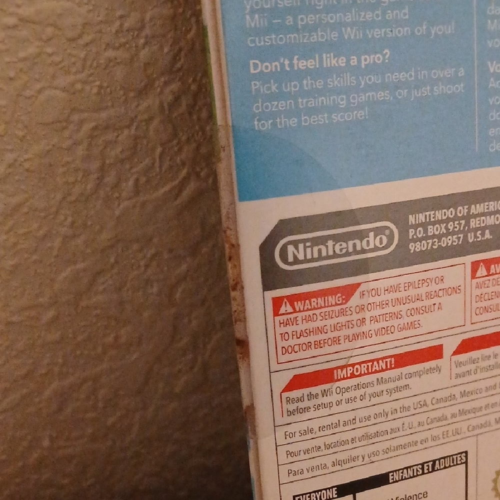 Nintendo Wii Sports Game - Gray and Blue - Picture 4 of 11